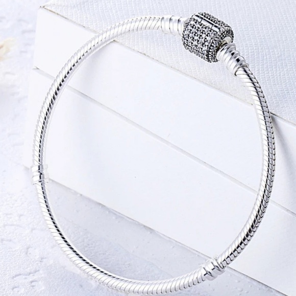 Pandora Bracelets - Picture 2 of 4